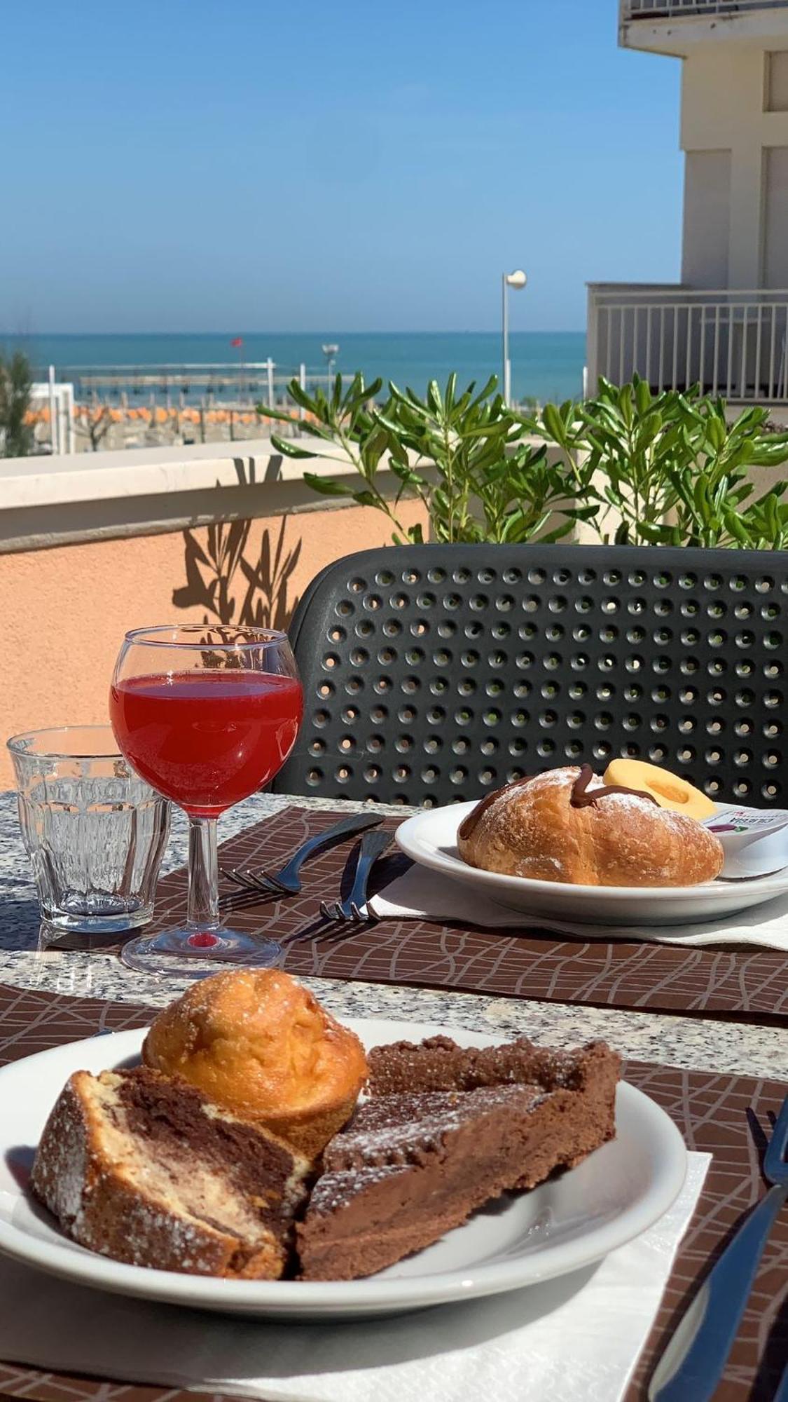 Hotel Alexander Resort Rimini Eksteriør bilde