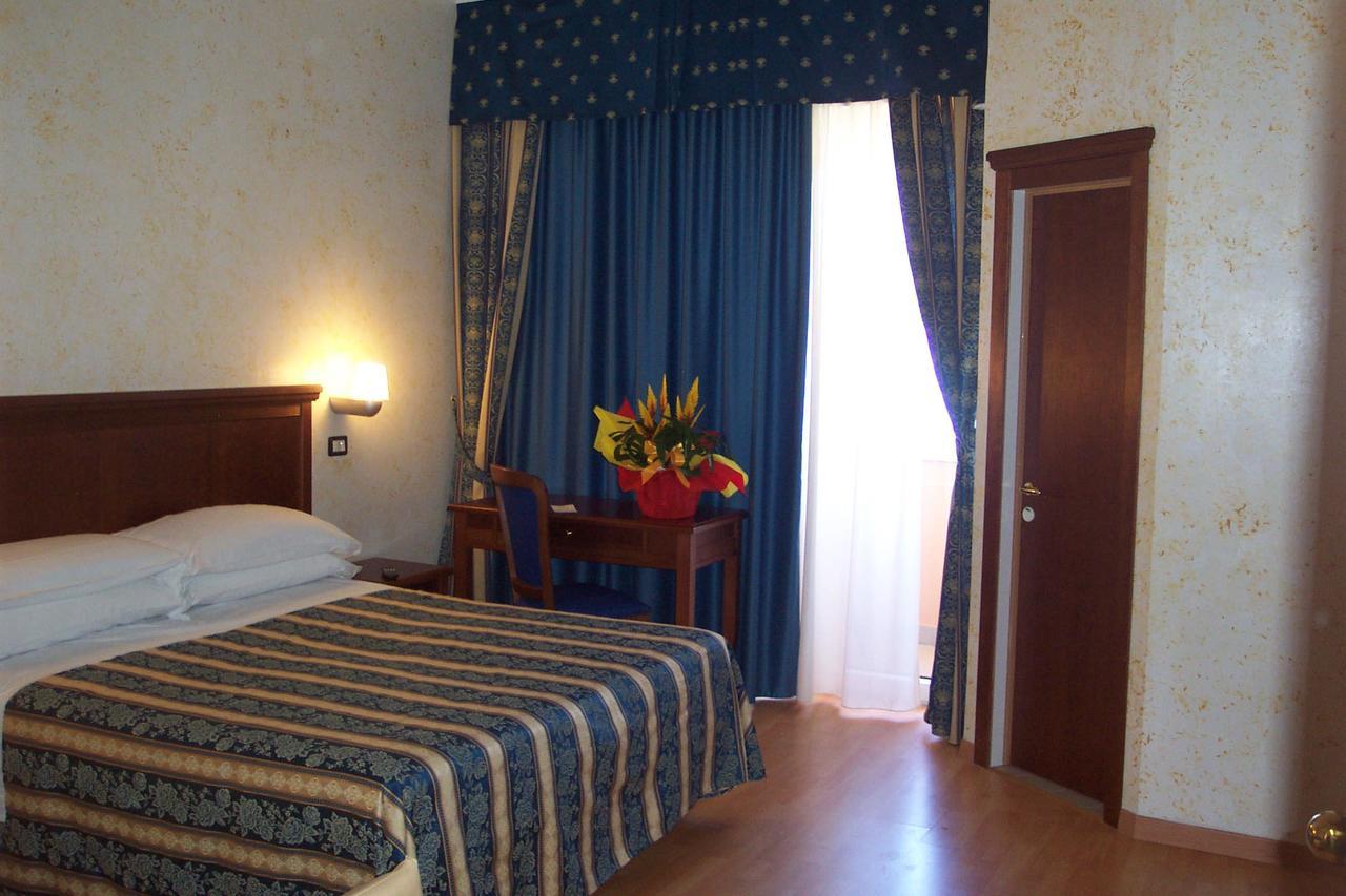 Hotel Alexander Resort Rimini Eksteriør bilde