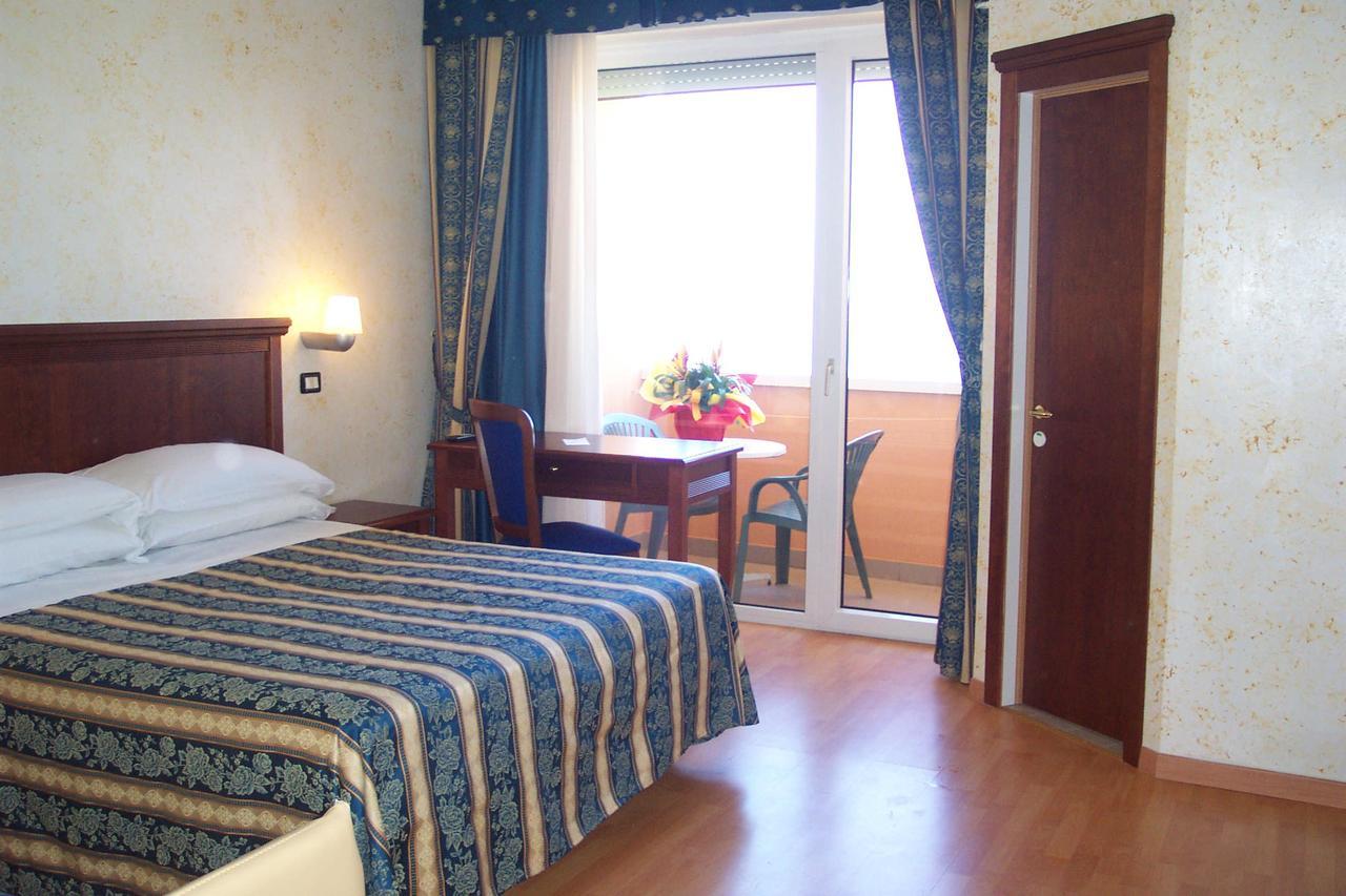 Hotel Alexander Resort Rimini Eksteriør bilde