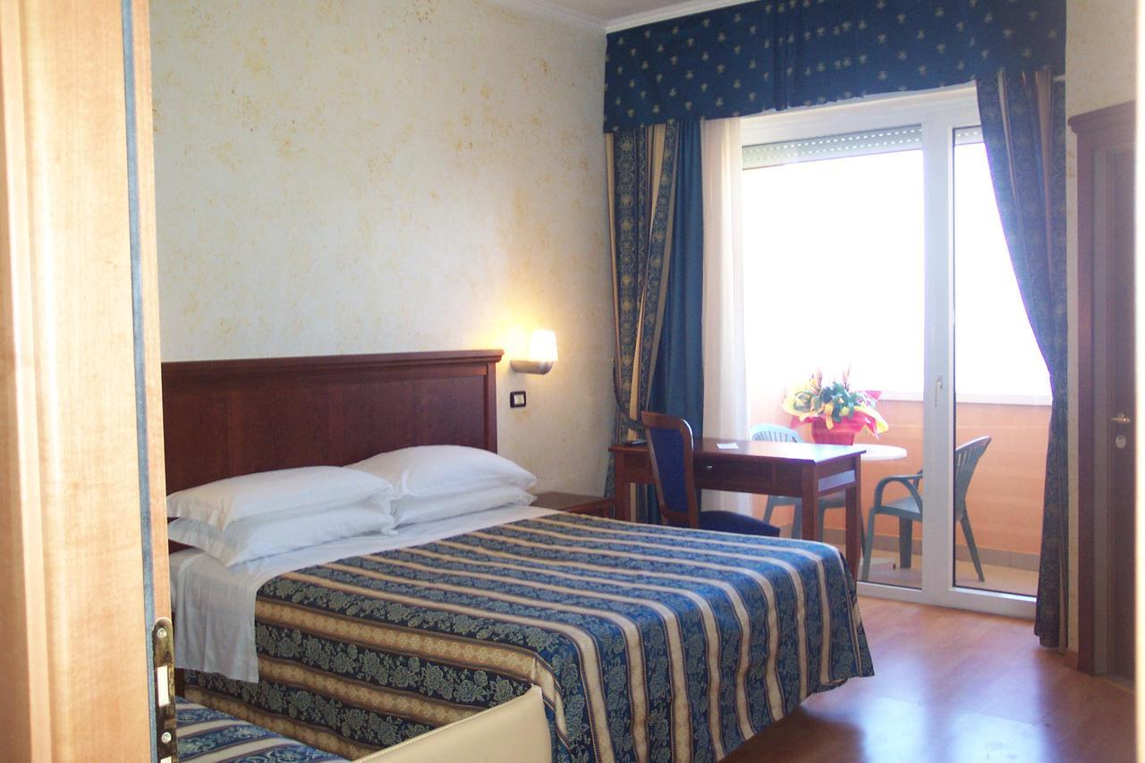 Hotel Alexander Resort Rimini Eksteriør bilde