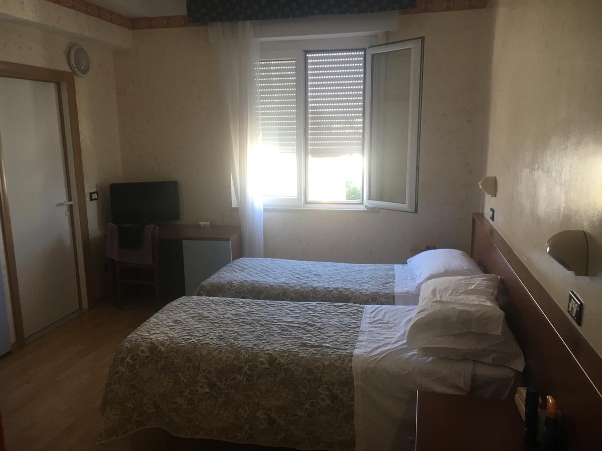 Hotel Alexander Resort Rimini Eksteriør bilde